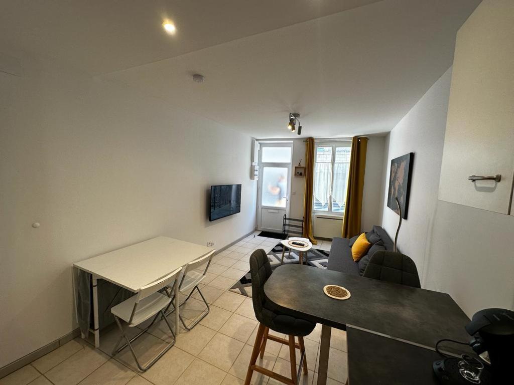 Le Saint Maixent, Maison De Ville, Baby Foot, Wifi Extérieur photo